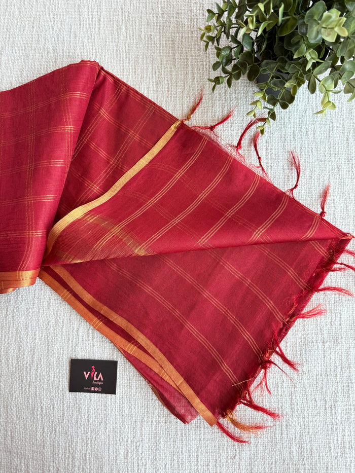 Checked Art silk saree with blouse