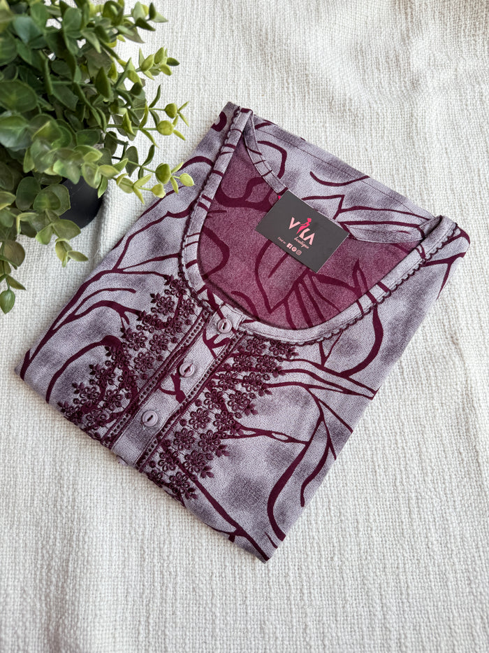 L and XL size printed Alpine nighty