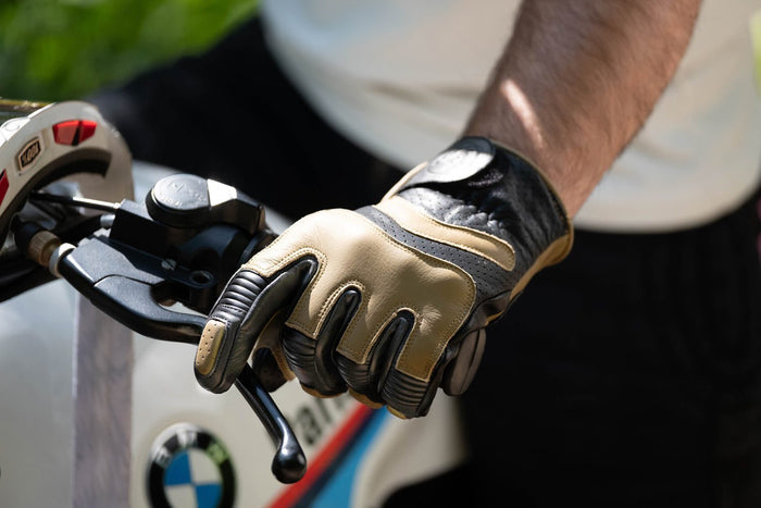 Age of Glory Hero Glove Black/Sand