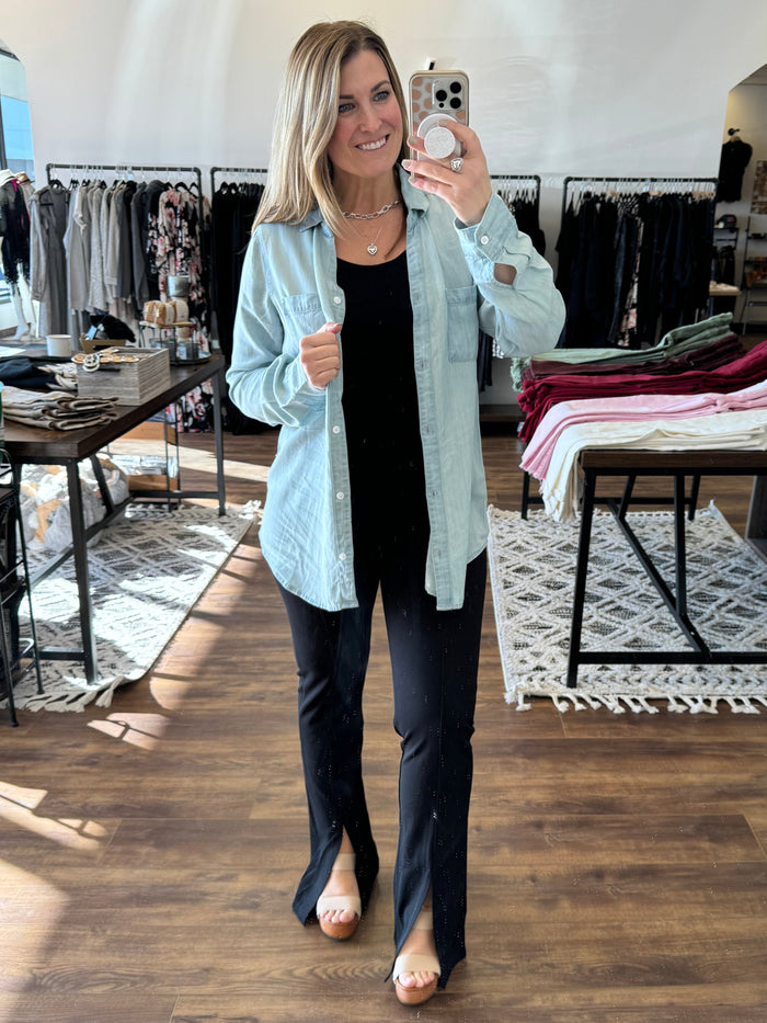 Annie - Slit Hem and Pintuck Flare Stretch Pants