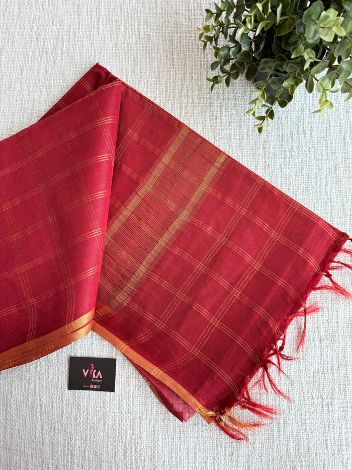 Checked Art silk saree with blouse