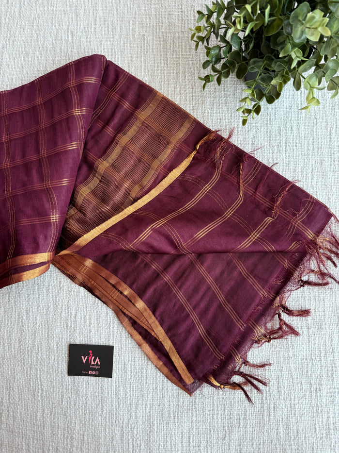 Checked Art silk saree with blouse