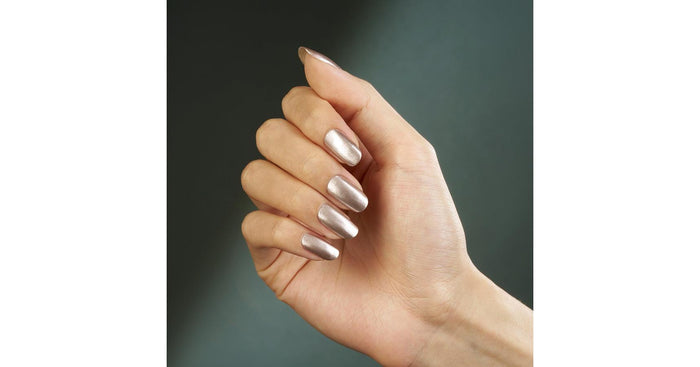 CND Vinylux - Day to Knight (Queen-tessetntial collection 2024)