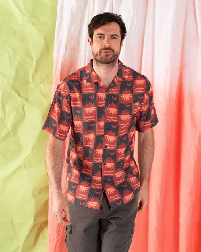 Equinox Mens Revere Shirt in Grey/Coral