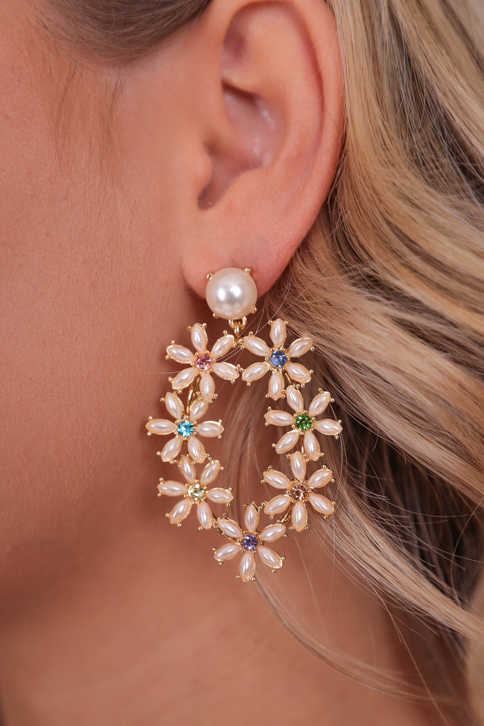 FINAL SALE: Queen Of Everything Earrings-Pearl