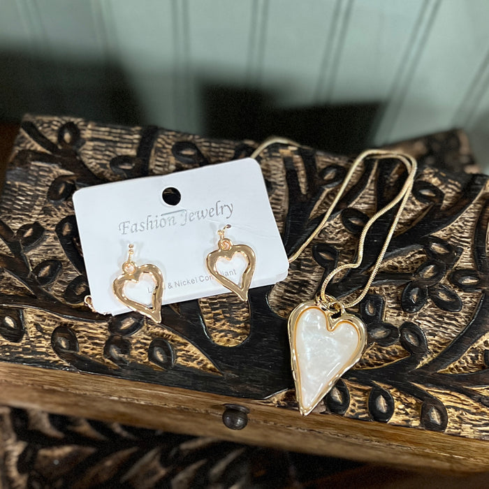 Glossy Stone Heart Necklace & Earrings