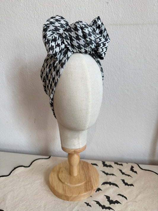 Houndstooth (Full Coverage) Alternative Fashion Pre-tied Turban