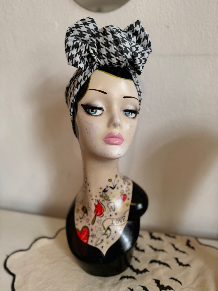 Houndstooth (Full Coverage) Alternative Fashion Pre-tied Turban