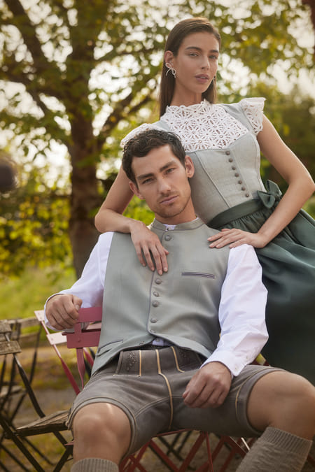 Julia Trentini Helen Dirndl - view 4