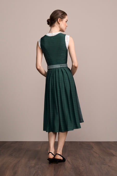 Julia Trentini Tamina Dirndl Green 70cm detail