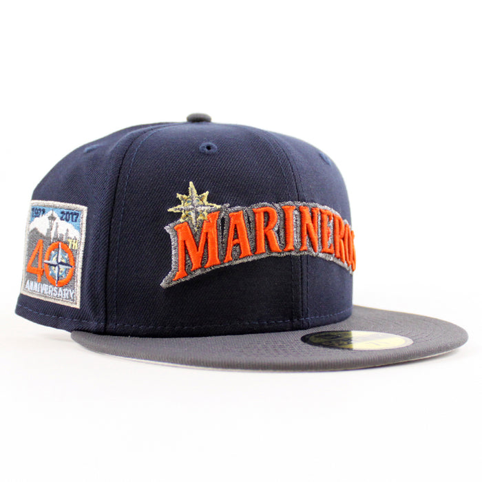 MARINEROS (Seattle Mariners) 40TH Anniversary New Era 59Fifty Fitted Hat (Navy Graphite Silver Under Brim)