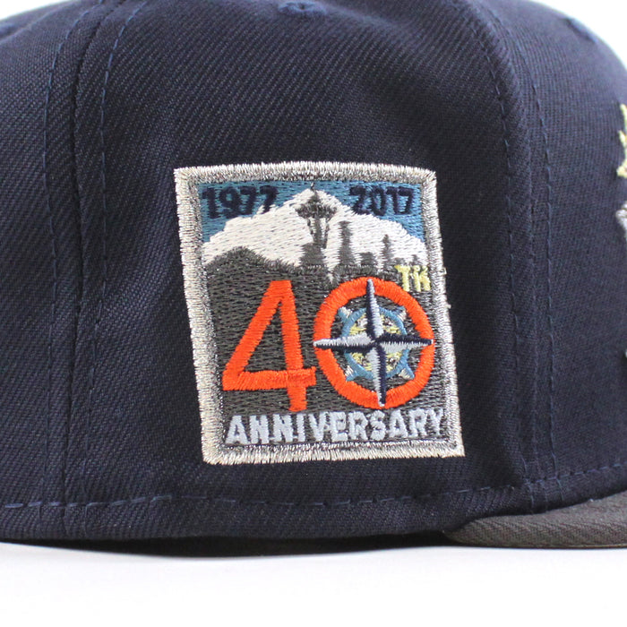 MARINEROS (Seattle Mariners) 40TH Anniversary New Era 59Fifty Fitted Hat (Navy Graphite Silver Under Brim)