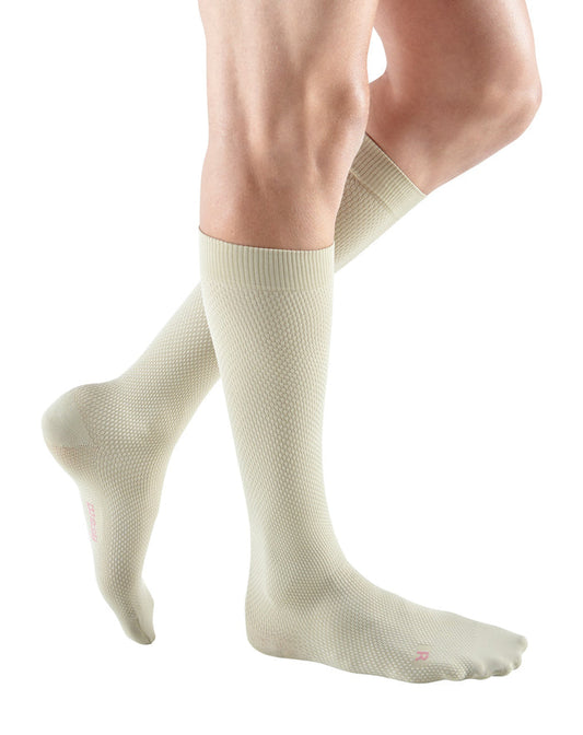 Mediven for Men Select Extra Wide Knee High 30-40mmHg - Compression Level: Extra Firm 30-40 MmHg - Male - Knee