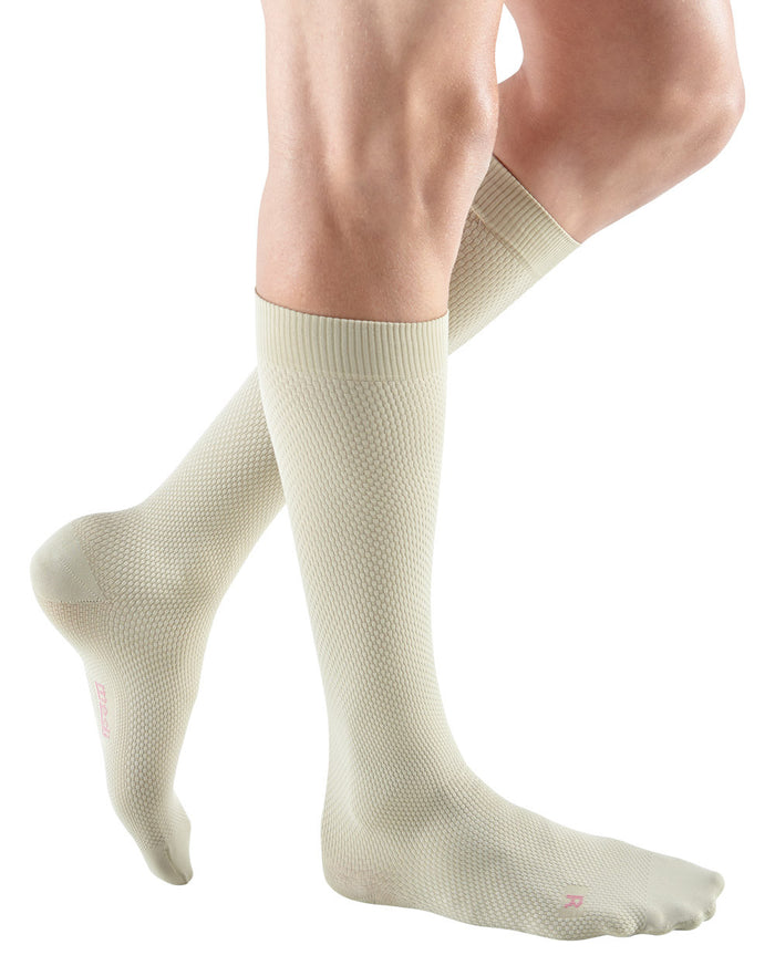 Mediven for Men Select Extra Wide Knee High 30-40mmHg - Compression Level: Extra Firm 30-40 MmHg - Male - Knee