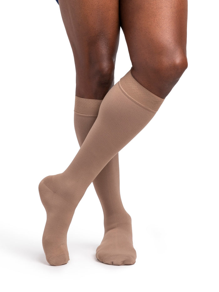 Sigvaris Dynaven Men's Knee High 30-40mmHg - Compression Level: Extra Firm 30-40 MmHg - Male - Knee