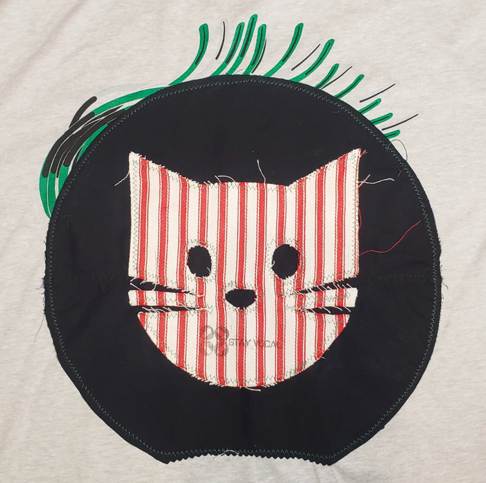 Stay Vocal T-Shirt - Animal Silhouette Patch