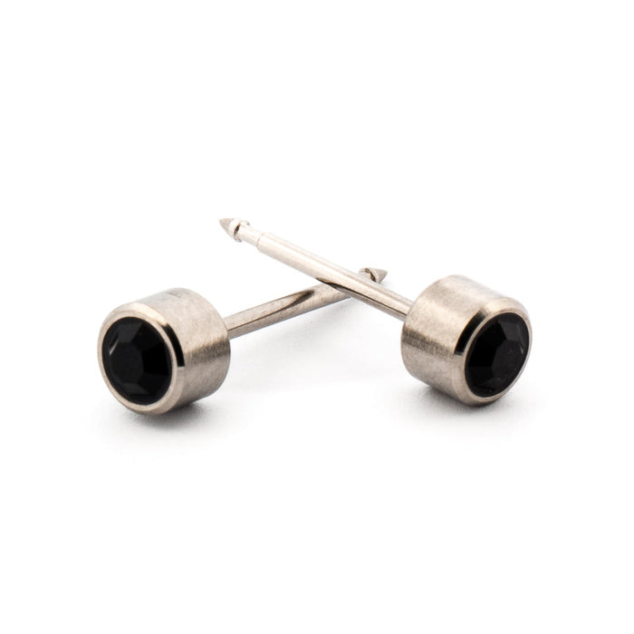 Titanium Jet Earrings 4 mm Earrings