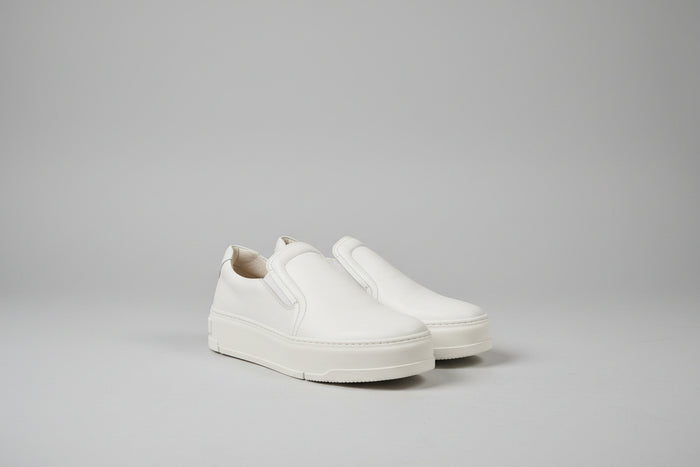 VAGABOND 'Judy' White Leather Slip-On Platform Flatform Trainers Sneakers - In Box - Great Used Condition