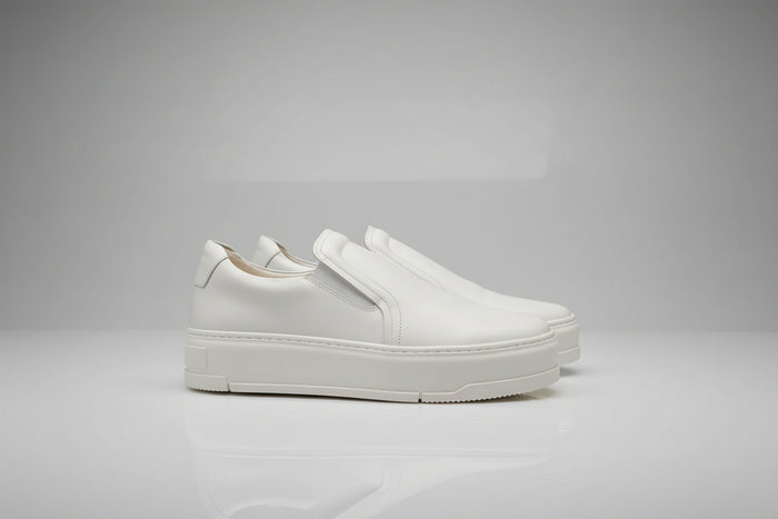 VAGABOND 'Judy' White Leather Slip-On Platform Flatform Trainers Sneakers - In Box - Great Used Condition