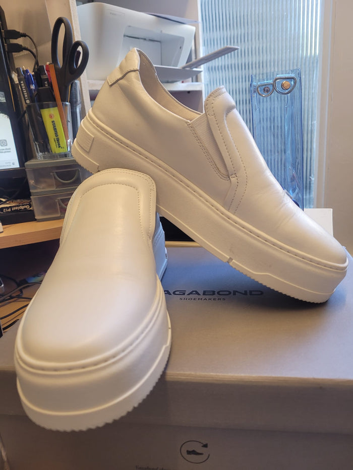 VAGABOND 'Judy' White Leather Slip-On Platform Flatform Trainers Sneakers - In Box - Great Used Condition