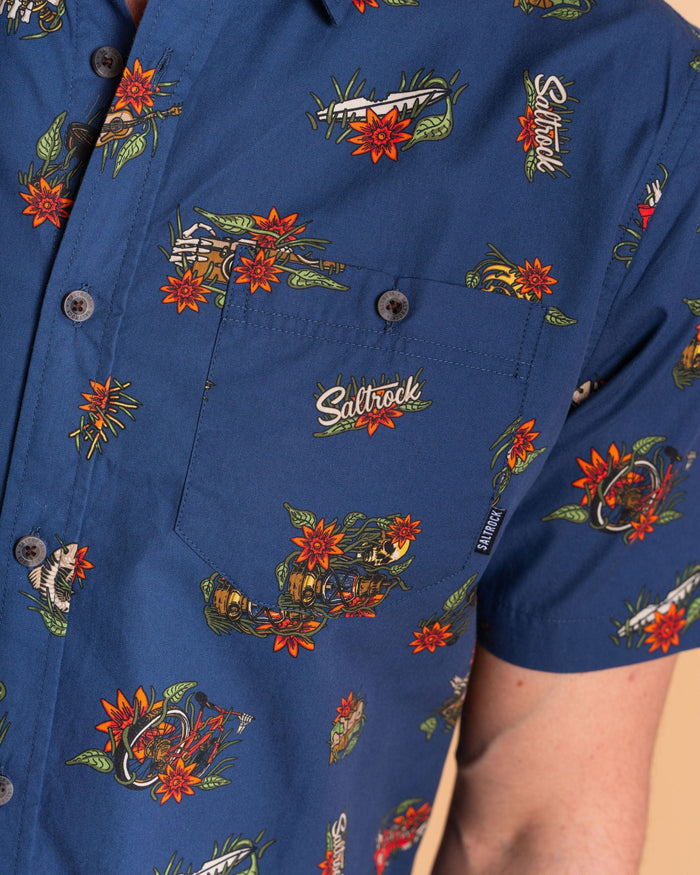 Wanderer Mens Short Sleeve Shirt in Blue
